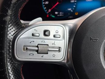 Mercedes-Benz EQB EQB 300 66.5kWh AMG Line Auto 4MATIC 5dr