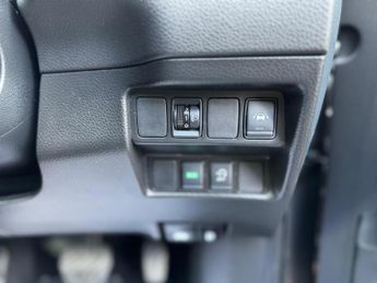 Nissan Qashqai 1.3 DIG-T N-Connecta DCT Auto Euro 6 (s/s) 5dr