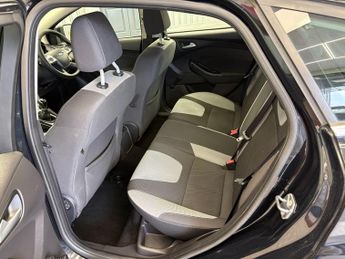 Ford Focus 1.6 Zetec Euro 5 5dr