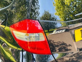 Honda Jazz 1.4 i-VTEC EX Hatchback 5dr Petrol CVT Euro 5 (99 ps)