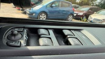 Land Rover Range Rover Sport 3.0 TD V6 HSE CommandShift 4WD Euro 5 5dr