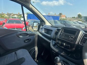 Vauxhall Vivaro 1.6 CDTi 2700 BiTurbo ecoFLEX L1 H1 Euro 5 (s/s) 5dr