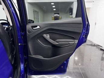 Ford Kuga 2.0 TDCi Titanium X Powershift AWD Euro 5 5dr