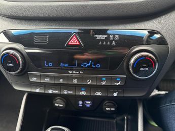 Hyundai TUCSON 1.7 CRDi Blue Drive SE Nav DCT Euro 6 (s/s) 5dr