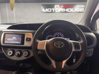Toyota Yaris 1.33 Dual VVT-i Icon Multidrive S Euro 5 5dr Euro 5