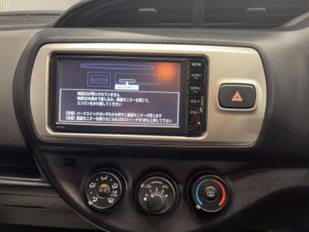 Toyota Yaris 1.33 Dual VVT-i Icon Multidrive S Euro 5 5dr Euro 5
