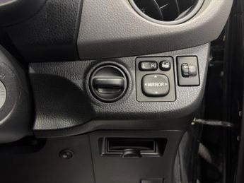 Toyota Yaris 1.33 Dual VVT-i Icon Multidrive S Euro 5 5dr Euro 5