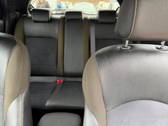 Nissan Juke 1.5 dCi N-Connecta Euro 6 (s/s) 5dr