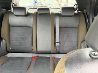 Nissan Juke 1.5 dCi N-Connecta Euro 6 (s/s) 5dr