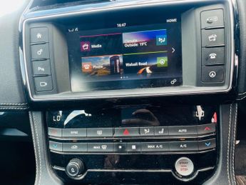 Jaguar F-PACE 2.0 D180 R-Sport Auto AWD Euro 6 (s/s) 5dr