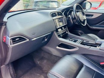 Jaguar F-PACE 2.0 D180 R-Sport Auto AWD Euro 6 (s/s) 5dr