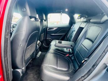 Jaguar F-PACE 2.0 D180 R-Sport Auto AWD Euro 6 (s/s) 5dr