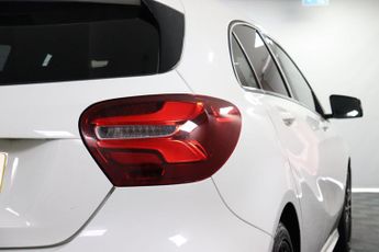 Mercedes-Benz A Class 2.1 A200d AMG Line (Premium) 7G-DCT Euro 6 (s/s) 5dr