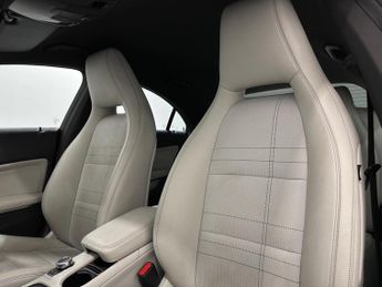 Mercedes-Benz CLA 2.1 CLA200d Sport Coupe 7G-DCT Euro 6 (s/s) 4dr