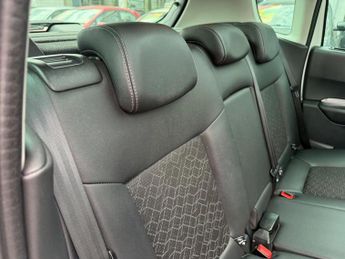 Peugeot 3008 1.6 e-HDi Allure SUV 5dr Diesel EGC Euro 5 (s/s) (115 ps)