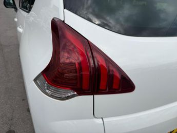 Peugeot 3008 1.6 e-HDi Allure SUV 5dr Diesel EGC Euro 5 (s/s) (115 ps)