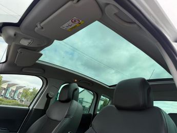 Peugeot 3008 1.6 e-HDi Allure SUV 5dr Diesel EGC Euro 5 (s/s) (115 ps)