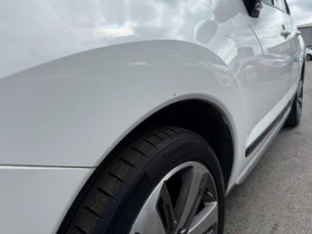 Peugeot 3008 1.6 e-HDi Allure SUV 5dr Diesel EGC Euro 5 (s/s) (115 ps)