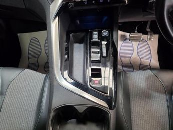 Peugeot 5008 1.2 PureTech Allure Premium + EAT Euro 6 (s/s) 5dr