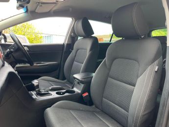 Kia Sportage 1.7 CRDi 2 SUV 5dr Diesel DCT Euro 6 (s/s) (139 bhp)