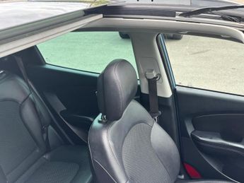 Hyundai ix35 1.7 CRDi Premium Euro 5 (s/s) 5dr