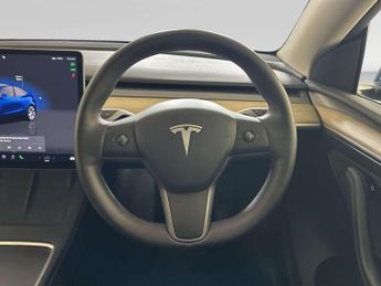 Tesla Model Y (Dual Motor) Long Range SUV 5dr Electric Auto 4WDE (384 bhp)