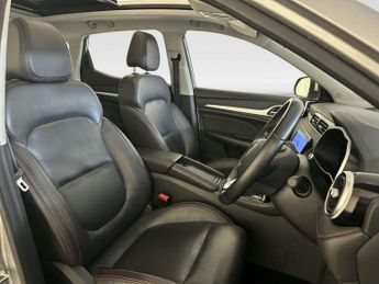 MG MG ZS 72.6kWh Trophy Connect Long Range SUV 5dr Electric Auto (156 ps)