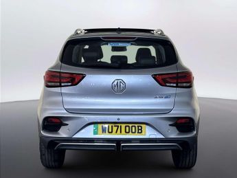 MG MG ZS 72.6kWh Trophy Connect Long Range SUV 5dr Electric Auto (156 ps)