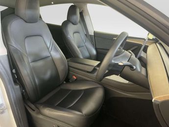 Tesla Model Y (Dual Motor) Long Range SUV 5dr Electric Auto 4WDE (384 bhp)