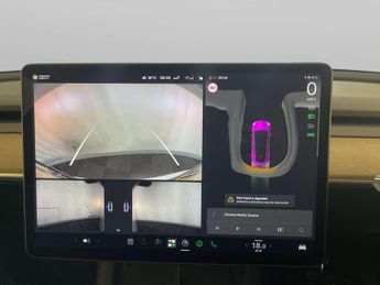 Tesla Model Y (Dual Motor) Long Range SUV 5dr Electric Auto 4WDE (384 bhp)