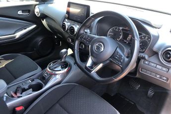 Nissan Juke 1.0 DiG-T N-Connecta 5dr DCT