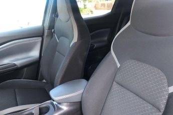 Nissan Juke 1.0 DiG-T N-Connecta 5dr DCT