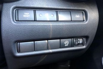 Nissan Juke 1.0 DiG-T N-Connecta 5dr DCT