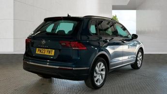 VOLKSWAGEN TIGUAN ESTATE 1.5 LIFE TSI DSG 5DR Semi Automatic