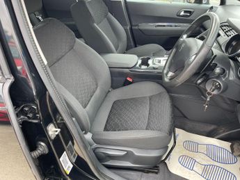 Peugeot 3008 1.6 e-HDi Active EGC Euro 5 (s/s) 5dr
