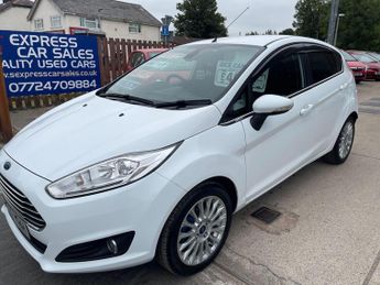 Ford Fiesta 1.0T EcoBoost Titanium Euro 5 (s/s) 5dr