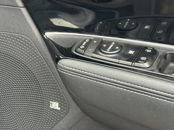 Kia Niro 1.6 GDi 8.9kWh 3 DCT Euro 6 (s/s) 5dr