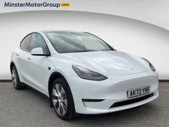Tesla Model Y LONG RANGE AWD
