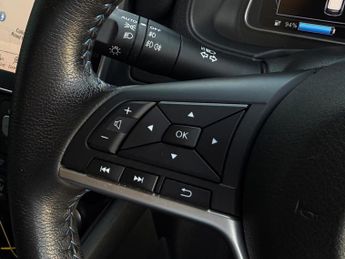 Nissan Leaf 40kWh Tekna Auto 5dr