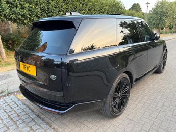 Land Rover Range Rover 3.0 D300 MHEV HSE Auto 4WD Euro 6 (s/s) 5dr