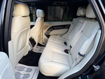 Land Rover Range Rover 3.0 D300 MHEV HSE Auto 4WD Euro 6 (s/s) 5dr