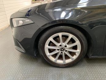 Mercedes-Benz A Class 1.5 A180d Sport 7G-DCT Euro 6 (s/s) 5dr