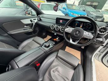 Mercedes-Benz CLA 2.0 CLA220d AMG Line (Premium Plus 2) Coupe 8G-DCT Euro 6 (s/s) 