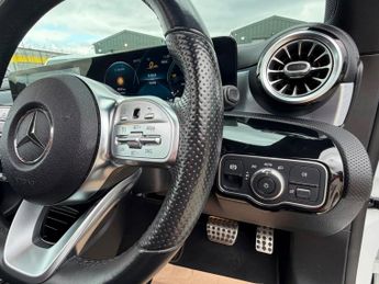Mercedes-Benz CLA 2.0 CLA220d AMG Line (Premium Plus 2) Coupe 8G-DCT Euro 6 (s/s) 
