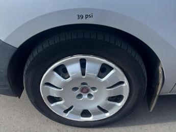 Fiat Doblo 2.0 JTD MultiJet 16v SX L1 H1 4dr