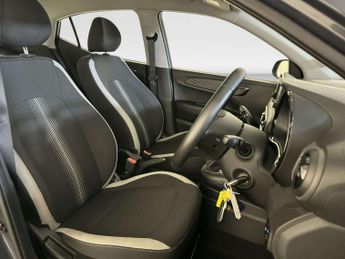 Hyundai i10 1.0 Advance Hatchback 5dr Petrol Auto Euro 6 (s/s) (67 ps)