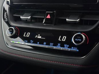 Toyota Corolla 2.0 VVT-h Excel CVT Euro 6 (s/s) 5dr