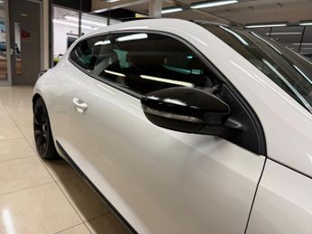 Volkswagen Scirocco 2.0 TSI GT DSG Euro 5 3dr