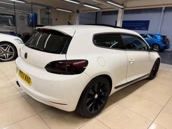 Volkswagen Scirocco 2.0 TSI GT DSG Euro 5 3dr