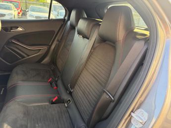 Mercedes-Benz GLA 2.1 GLA200d AMG Line 7G-DCT Euro 6 (s/s) 5dr